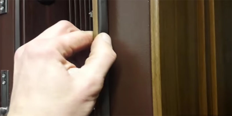 Родимый уплотнитель на двери
